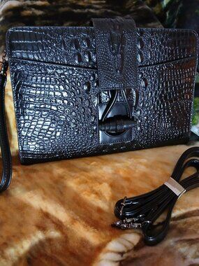 Rossie Viren Case Clutch Crocodile Skin Leather NWOT - BRAND NEW - NEVER USED